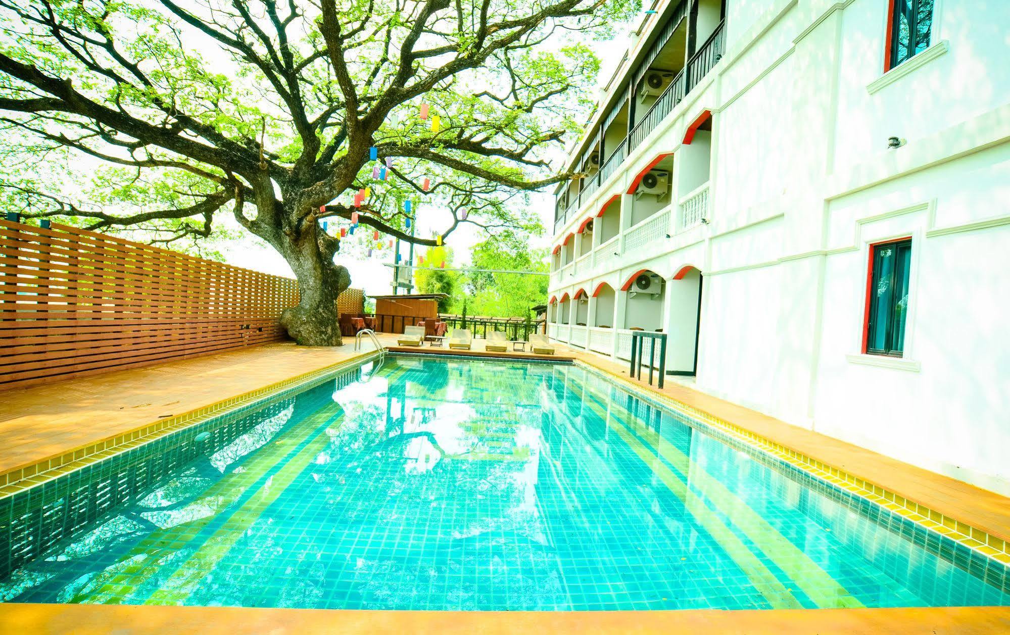 Bamboori Boutique Resort Chiang Mai Bagian luar foto
